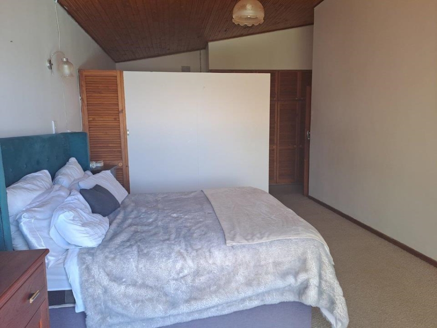 4 Bedroom Property for Sale in Linkside Western Cape